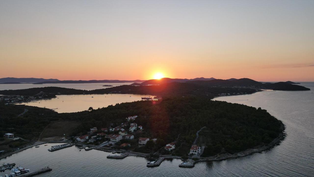 Goga Villa Ždrelac Exteriör bild